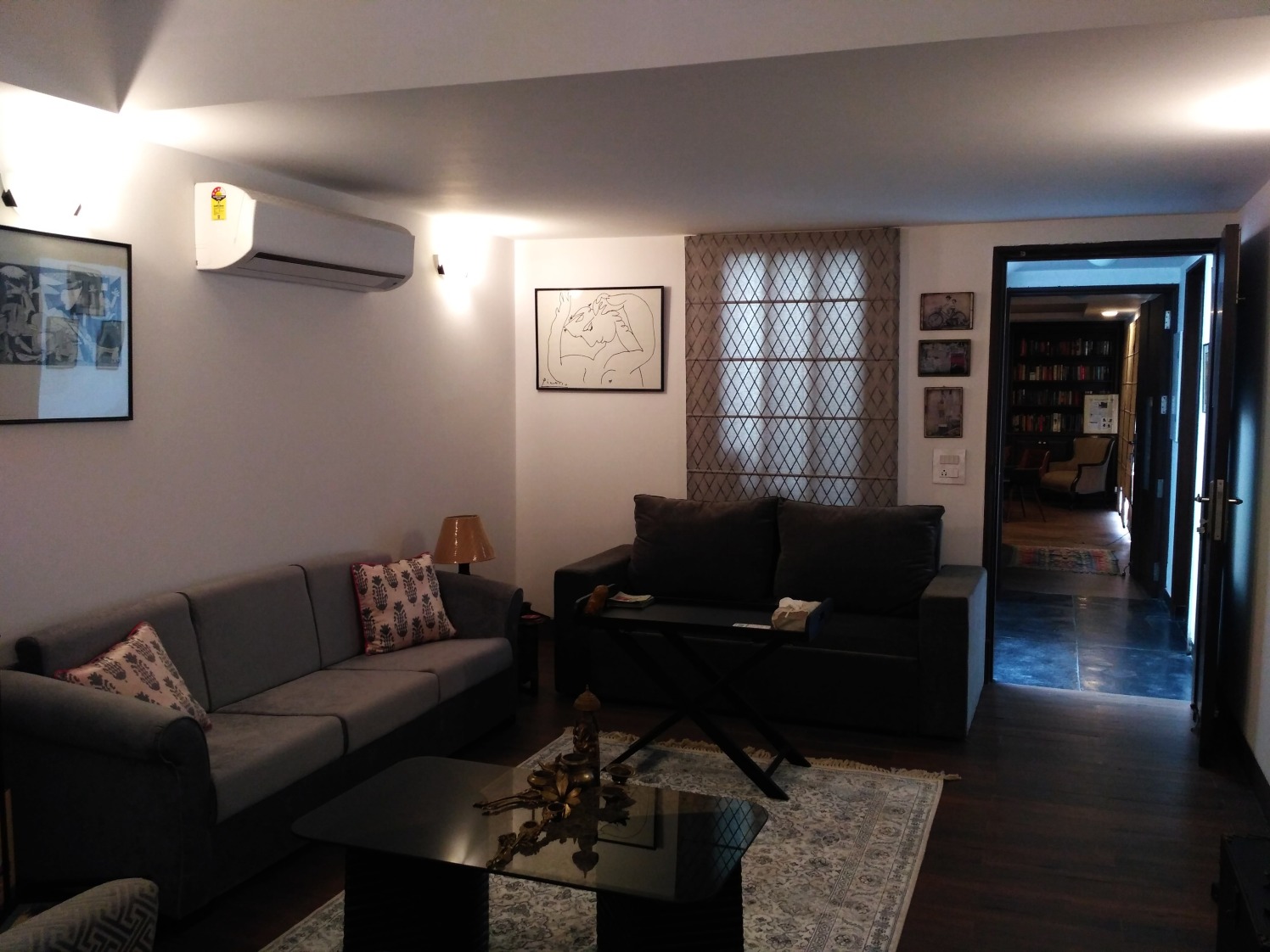 Monochrome Love by Navneet Kalra HUF Contemporary | Interior Design Photos & Ideas