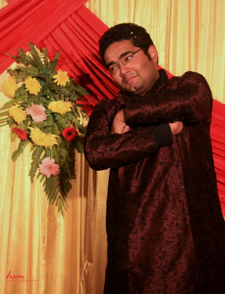 Quirky poser by HSM Photography Wedding-photography | Weddings Photos & Ideas