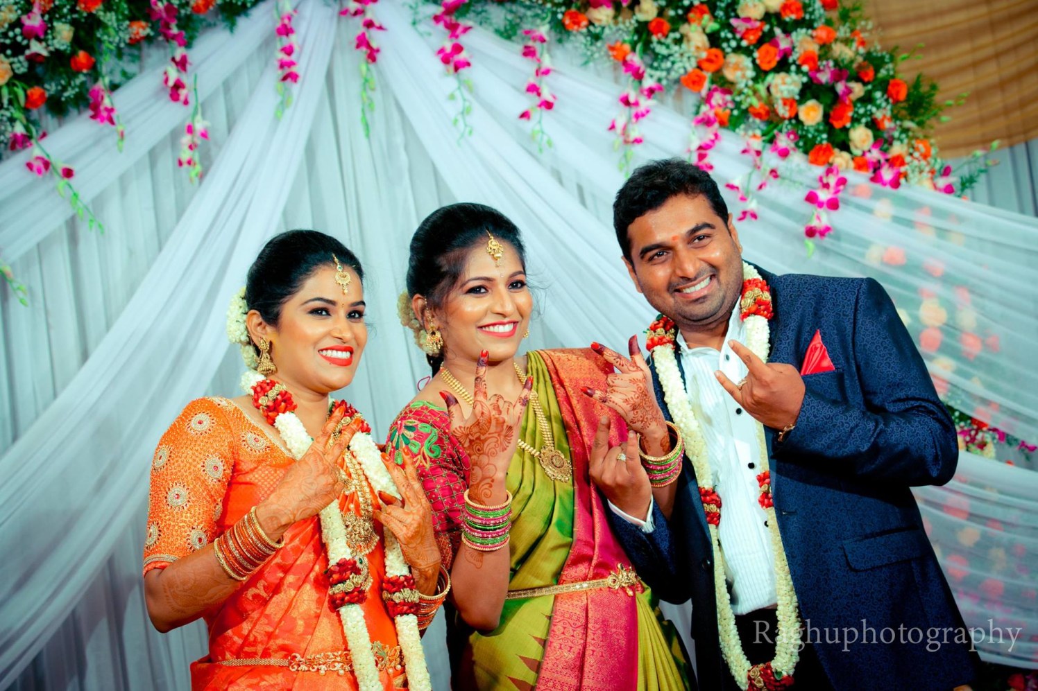 A Fun Photoshoot With The Bridesmaid by Raghu Raj Wedding-photography | Weddings Photos & Ideas