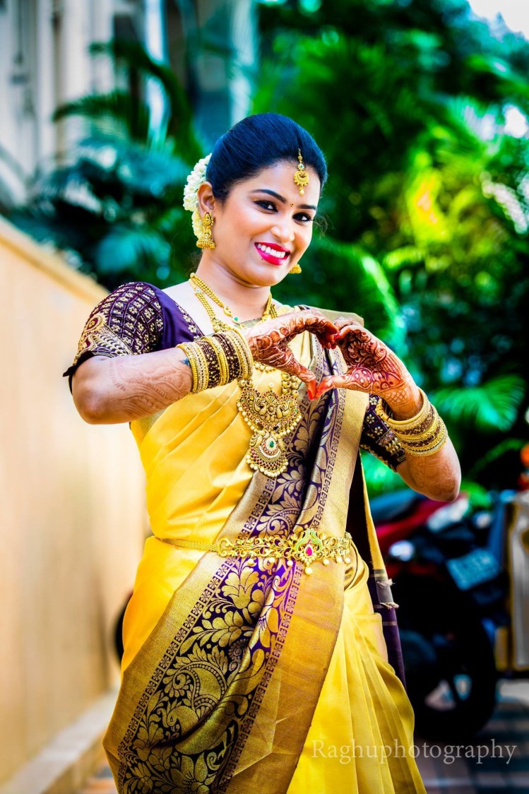 Bridal Portrait on Wedding Day by Raghu Raj Bridal-jewellery-and-accessories | Weddings Photos & Ideas