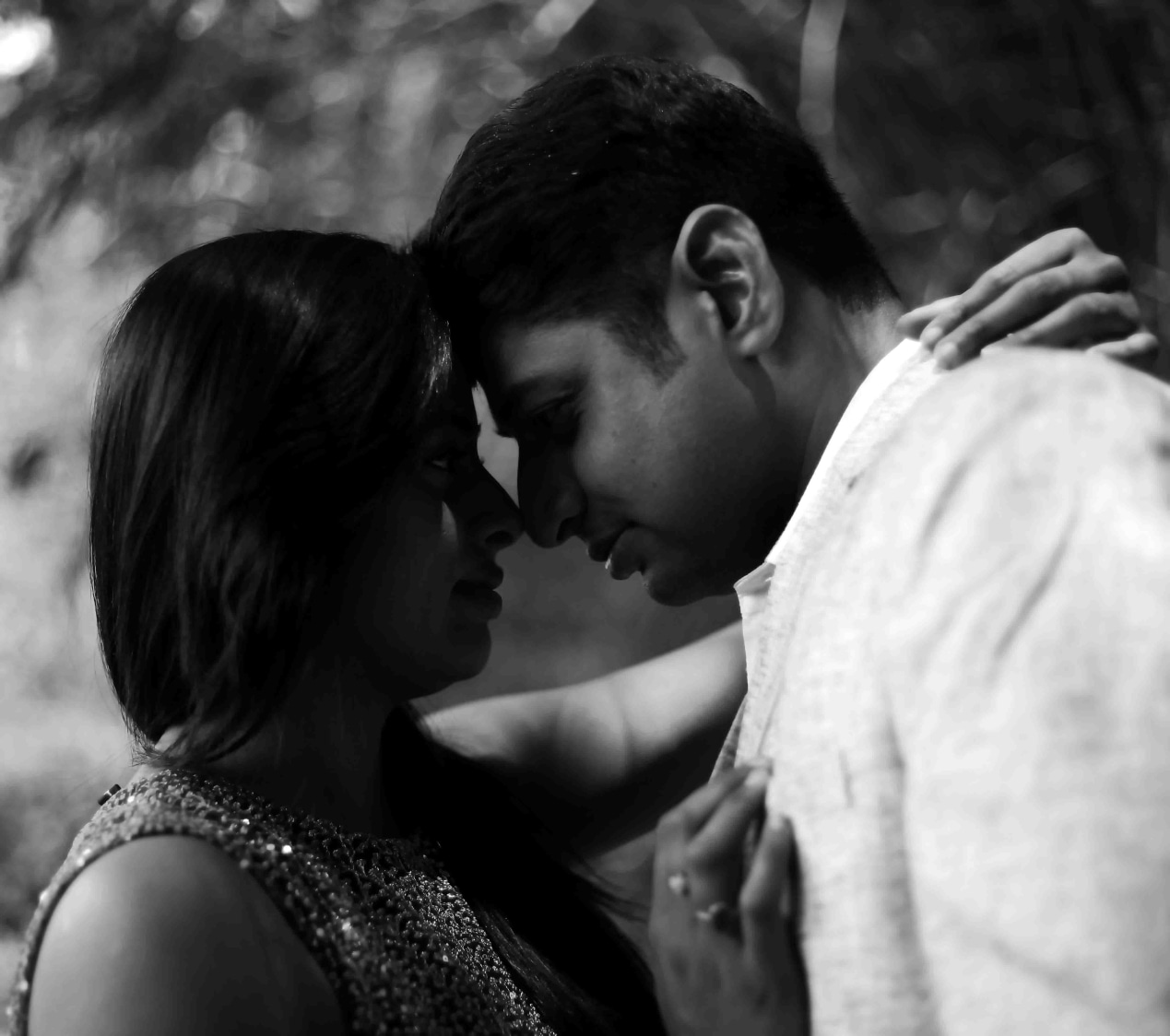 Winning love shot by Rushil Jadhav Wedding-photography | Weddings Photos & Ideas