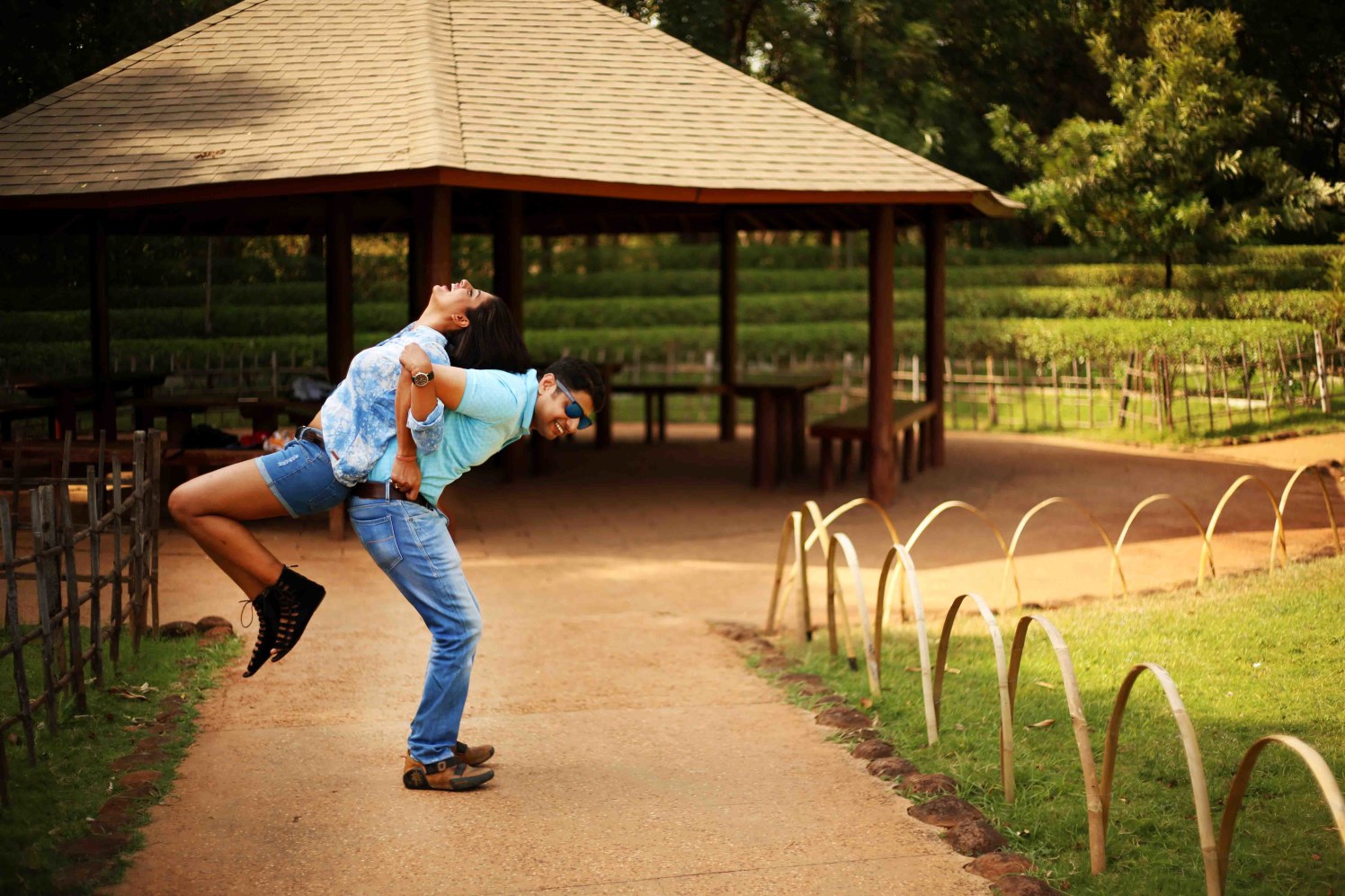 Enthusiastic love birds by Rushil Jadhav Wedding-photography | Weddings Photos & Ideas