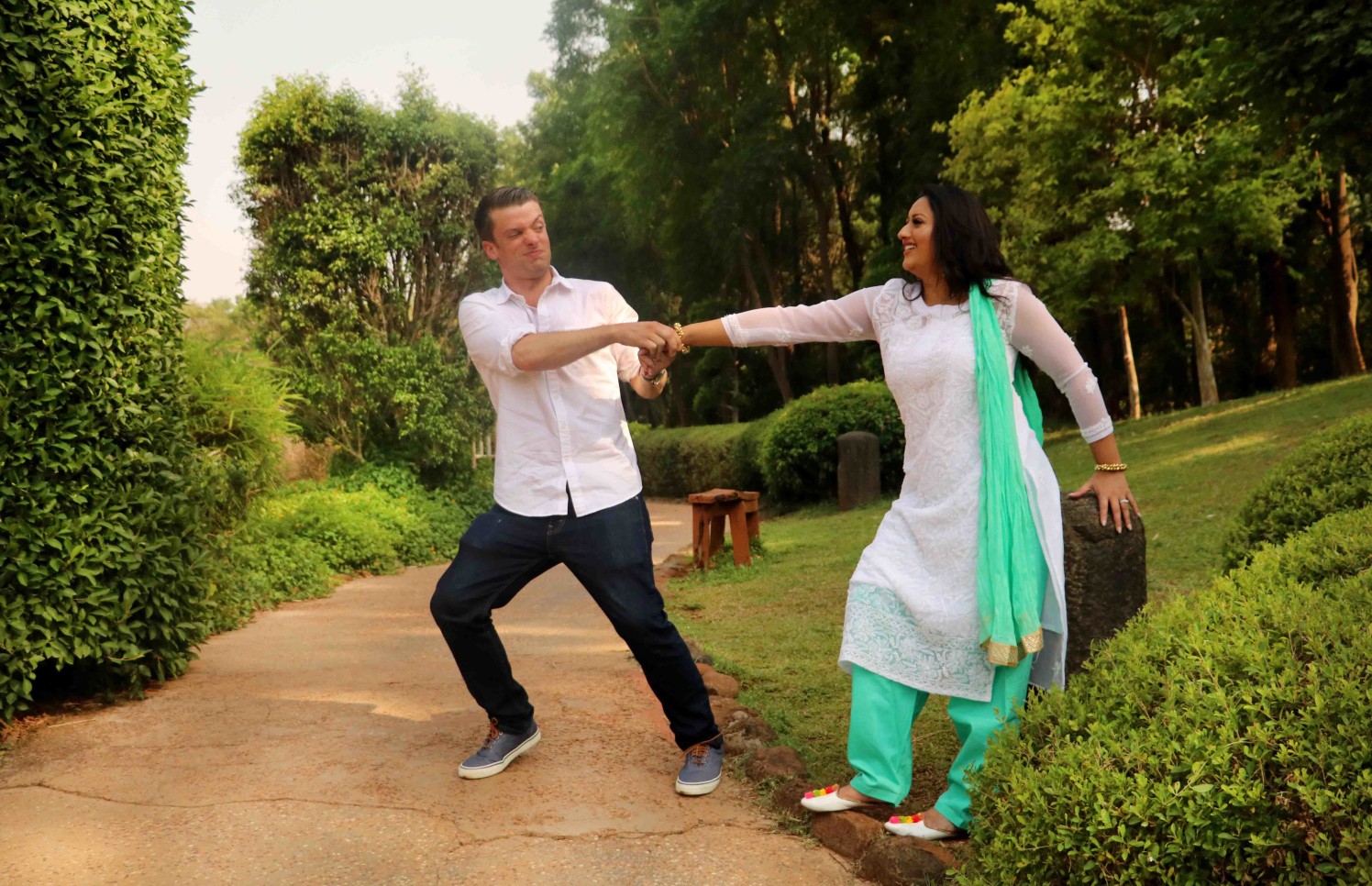 A pull of togetherness by Rushil Jadhav Wedding-photography | Weddings Photos & Ideas
