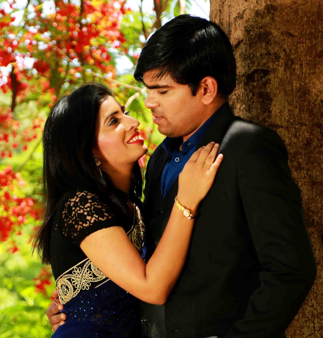 Chattering eyes by Rushil Jadhav Wedding-photography | Weddings Photos & Ideas