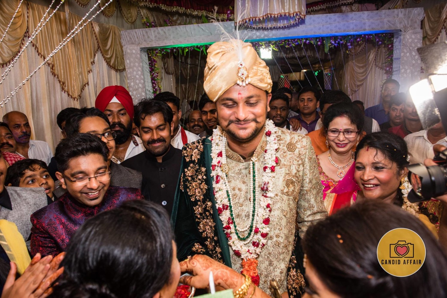 Golden Shaded Turban With Featured Kilangi Brooch by Candid Affair Wedding-photography Groom-wear-and-accessories | Weddings Photos & Ideas