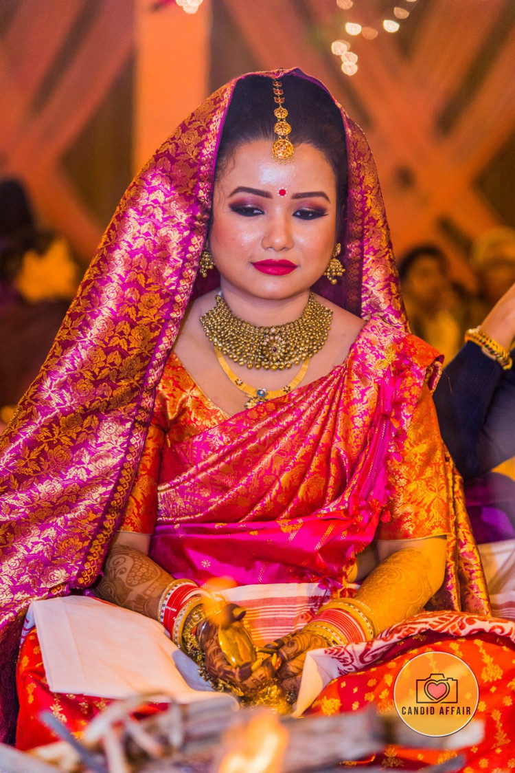 Bright Highlighted Makeup Of Bride For The Wedding Day by Candid Affair Wedding-photography Bridal-jewellery-and-accessories Bridal-makeup | Weddings Photos & Ideas