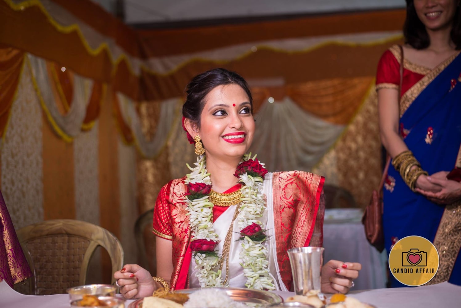 Bengali Bride In Red And White by Candid Affair Wedding-photography Bridal-makeup | Weddings Photos & Ideas