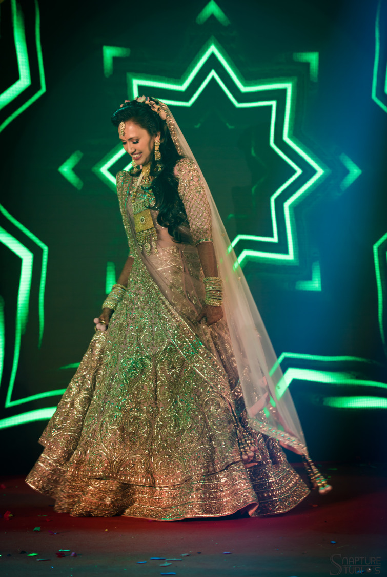 Glittery bride by Snapture Studios Wedding-photography | Weddings Photos & Ideas