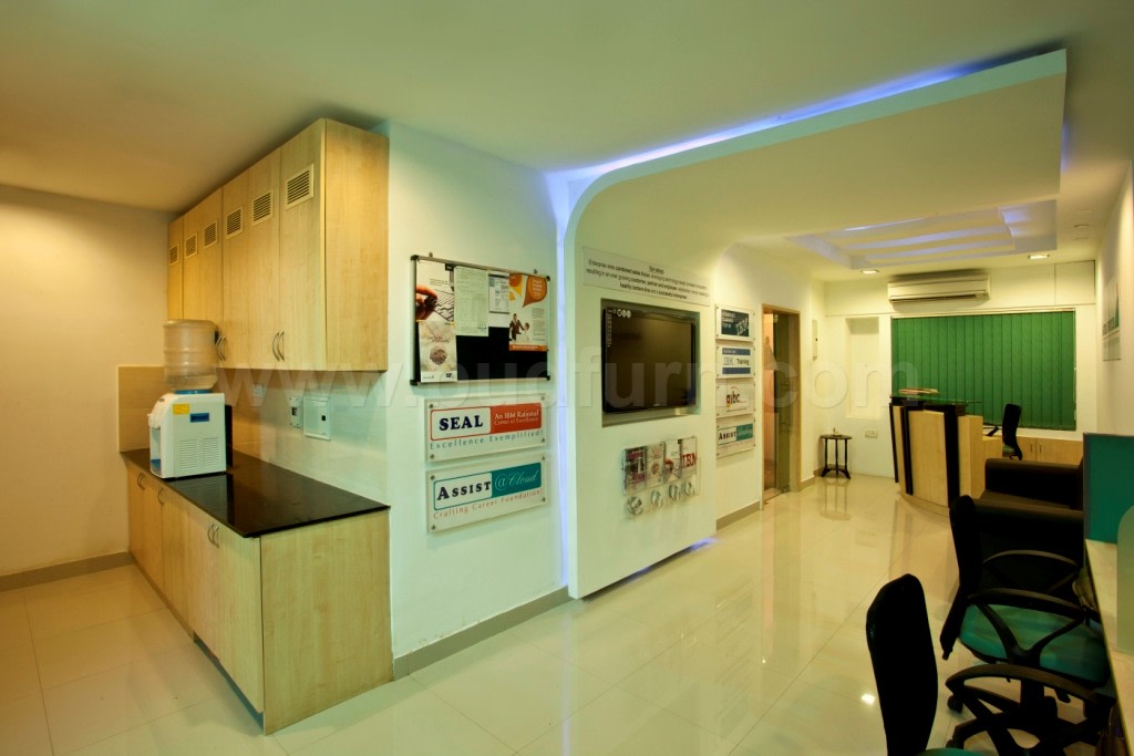 Modern office waiting area by Sunil Koliyot Modern | Interior Design Photos & Ideas