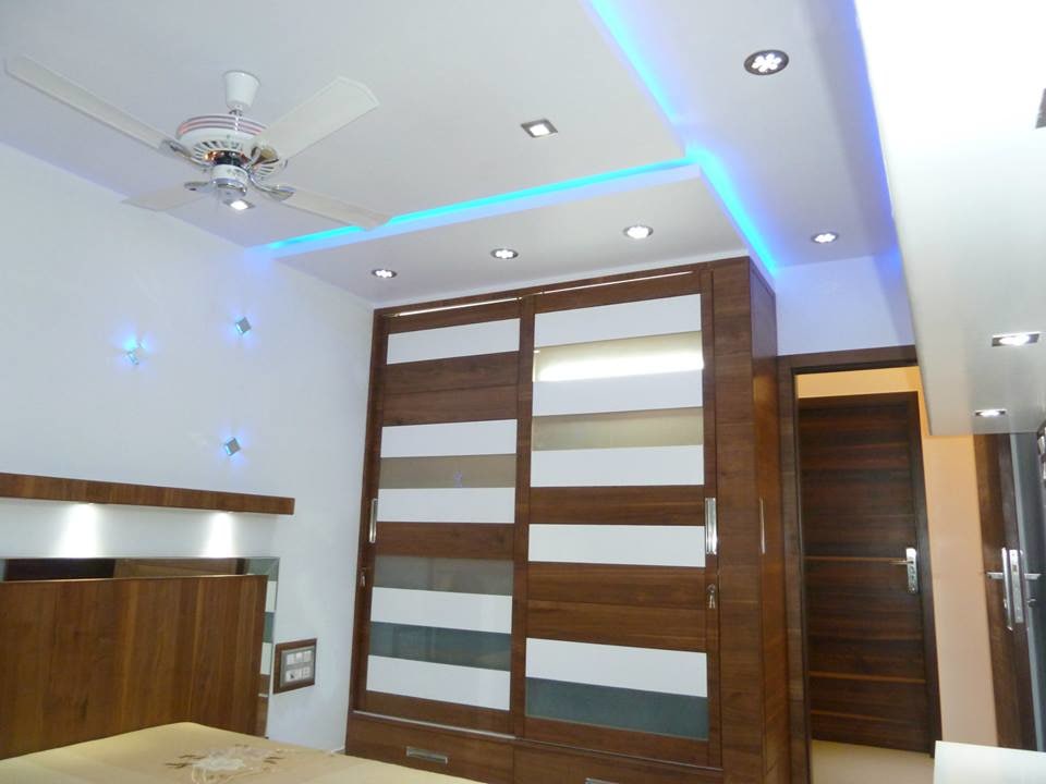 Contemporary bedroom closets by Plus One Interiors Bedroom Contemporary | Interior Design Photos & Ideas