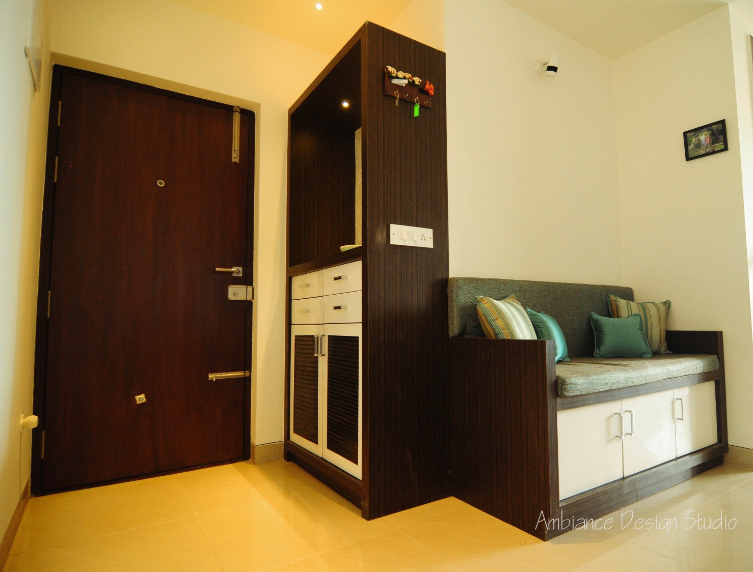 Veneer Partition by Manasa Bharadwaj Living-room Modern | Interior Design Photos & Ideas