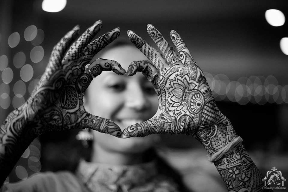 Hearty heena by Wedding Moments Wedding-photography | Weddings Photos & Ideas