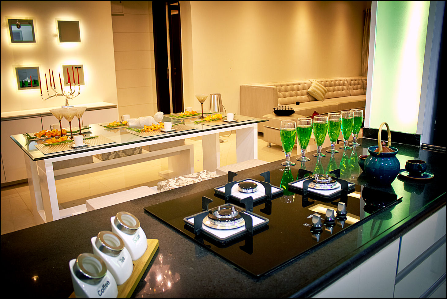 Modern modular kitchen by Rashmi Haswani Dining-room Modern | Interior Design Photos & Ideas