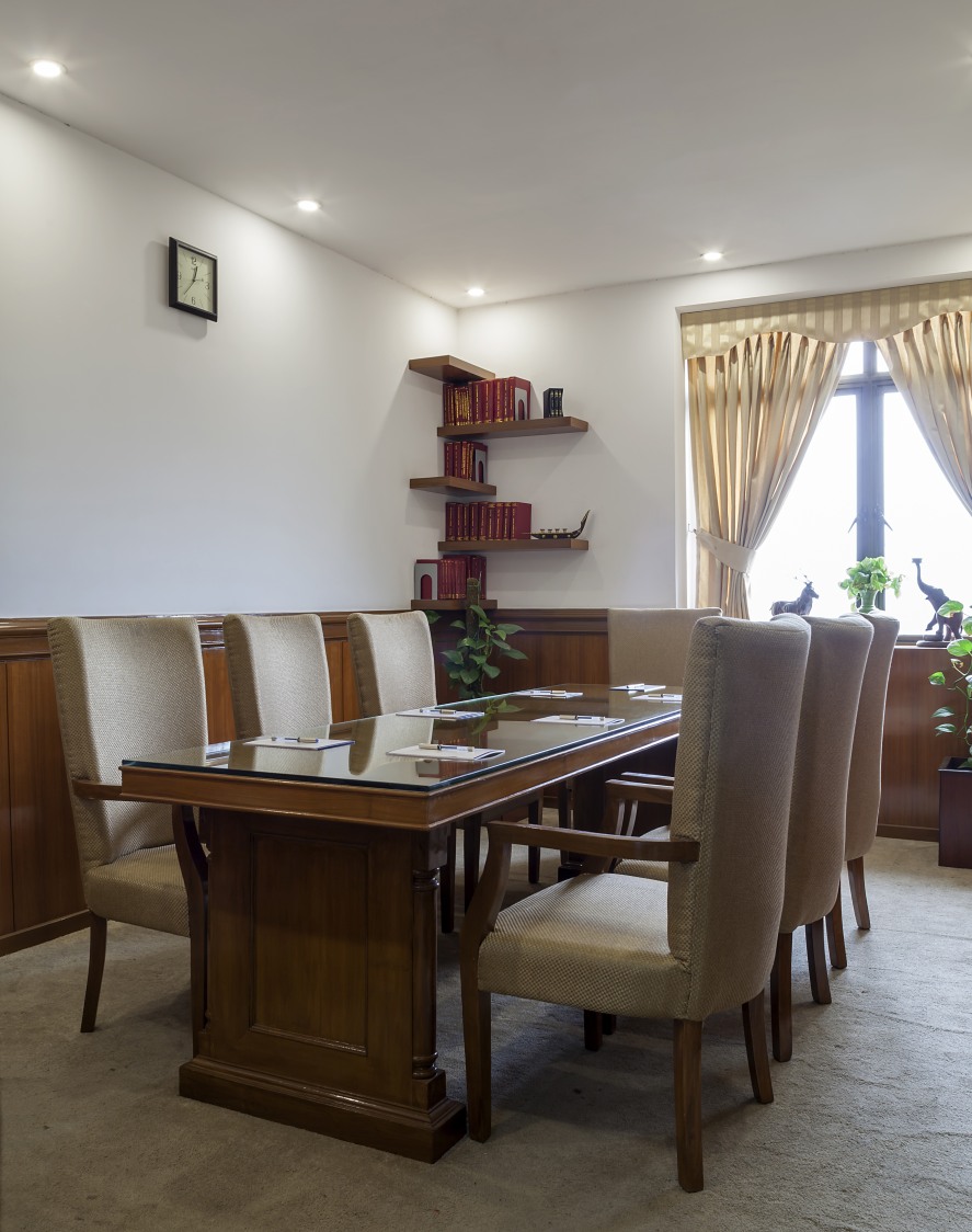 The Classy Meetings by Diya Kochhar Modern | Interior Design Photos & Ideas