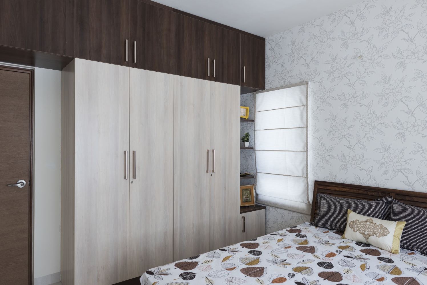 The Veneer Shine by HomeLane Bedroom Contemporary | Interior Design Photos & Ideas
