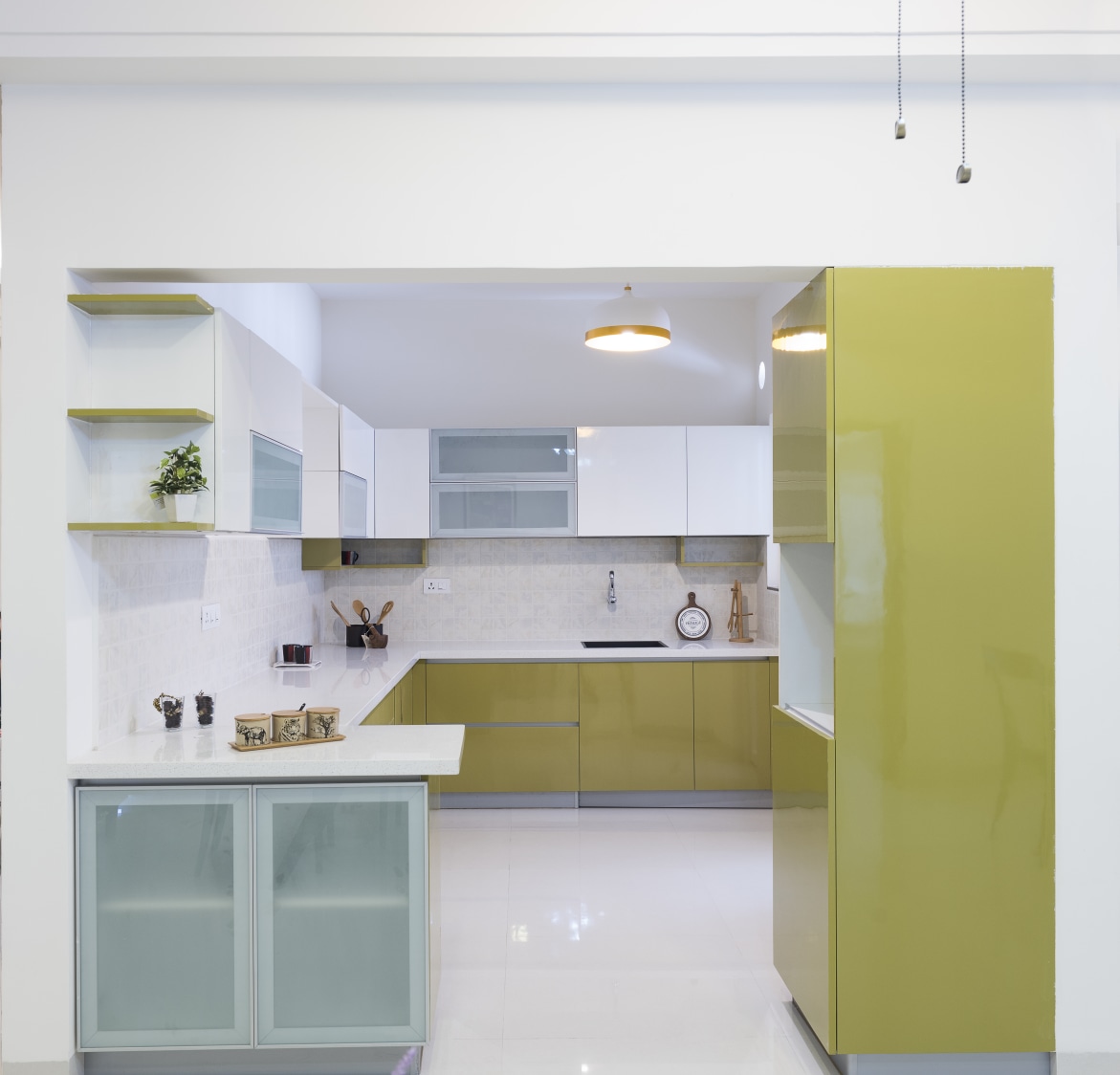 The Poised Kitched by HomeLane Modular-kitchen Modern | Interior Design Photos & Ideas