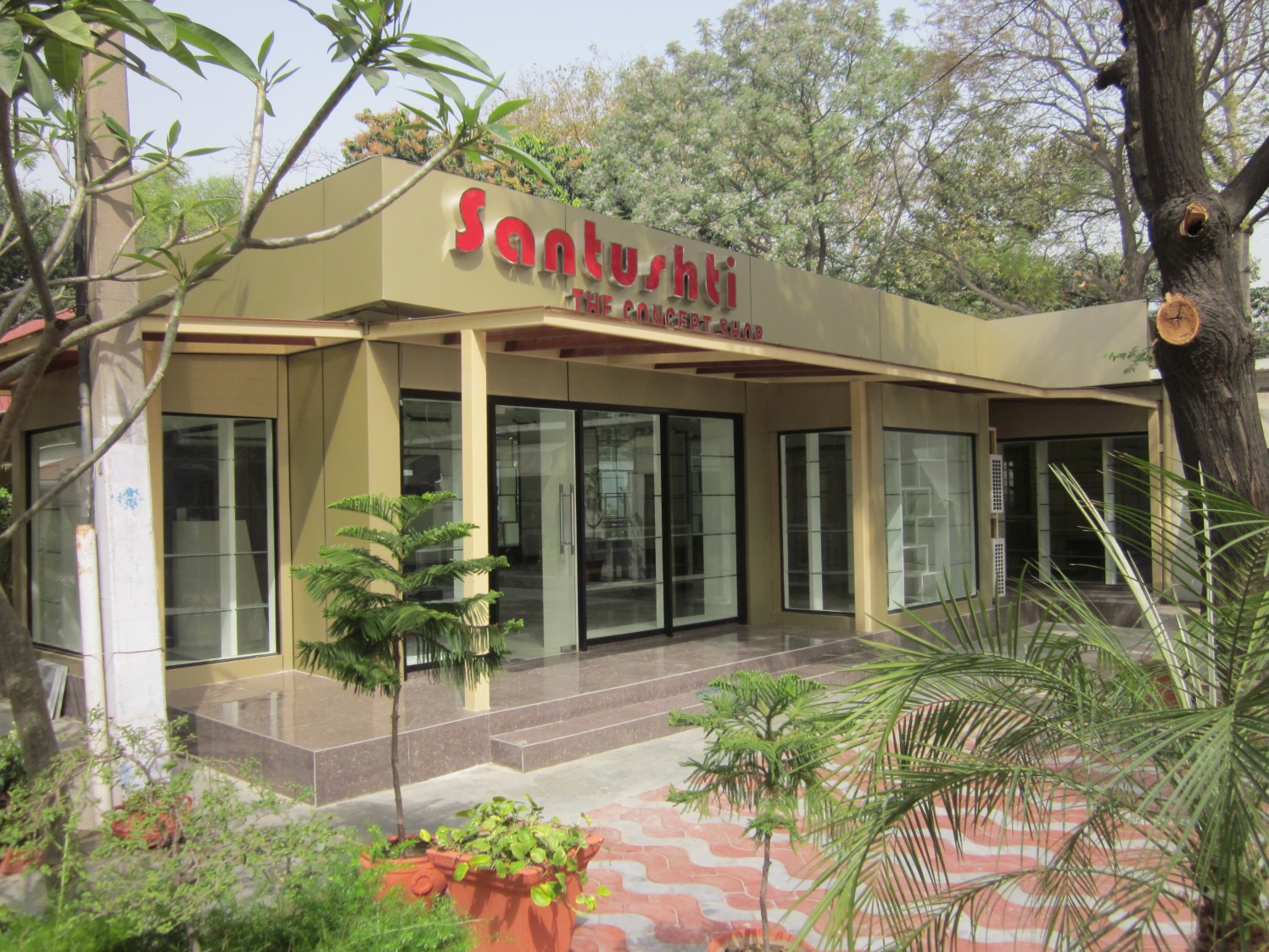 Santushti Showroom by Rupali Kumar