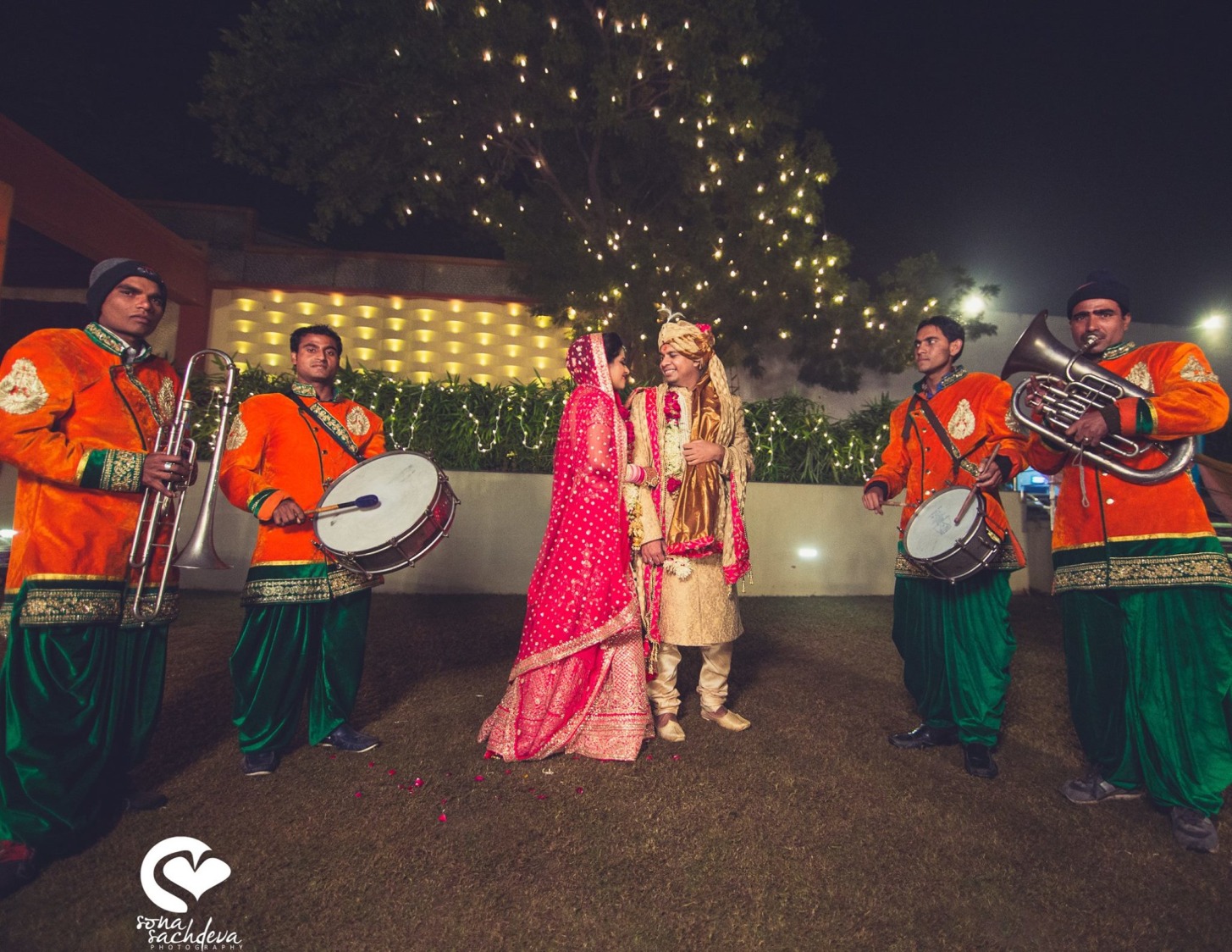 Exquisite couple by Sona Sachdeva Photography Wedding-photography | Weddings Photos & Ideas
