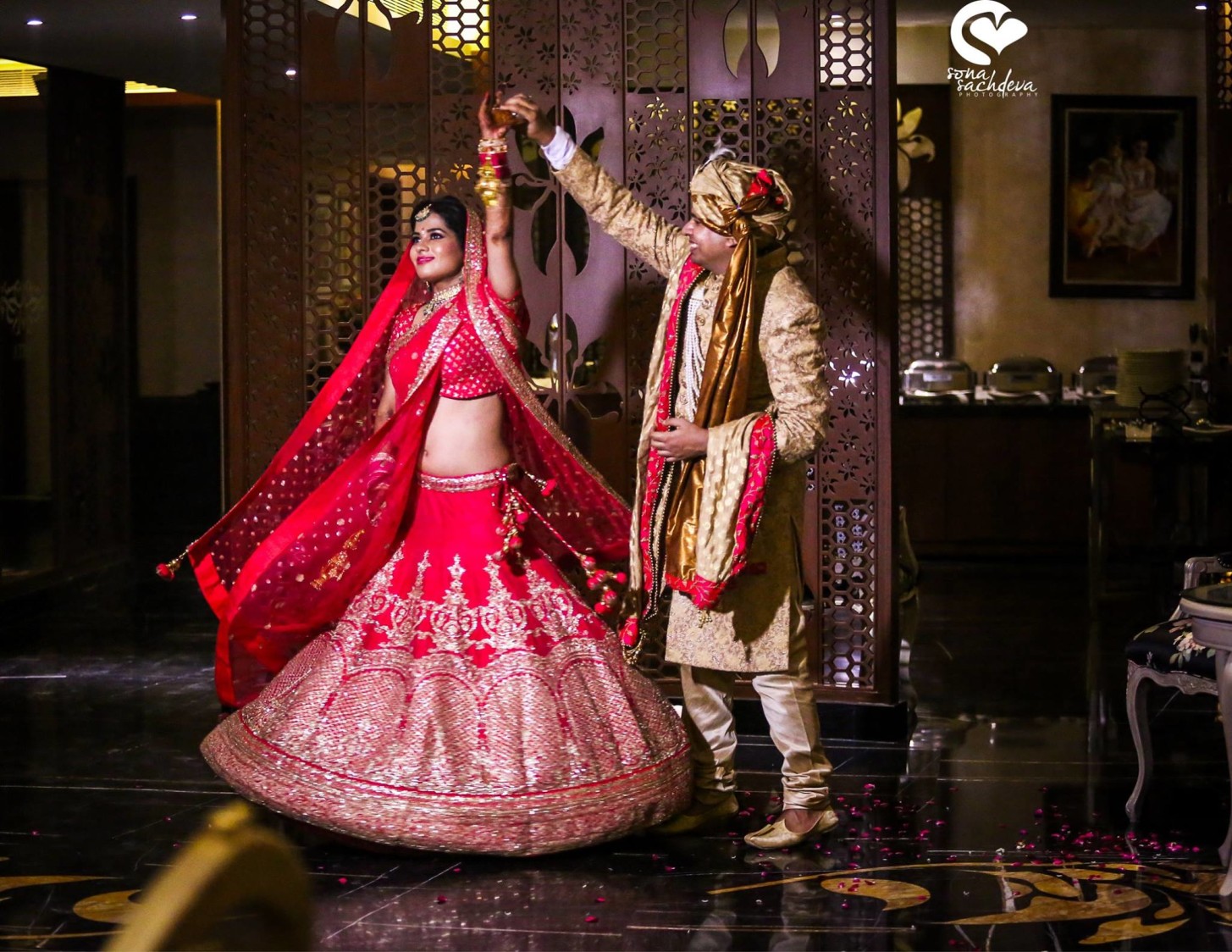 Extravagant swirling shot by Sona Sachdeva Photography Wedding-photography | Weddings Photos & Ideas
