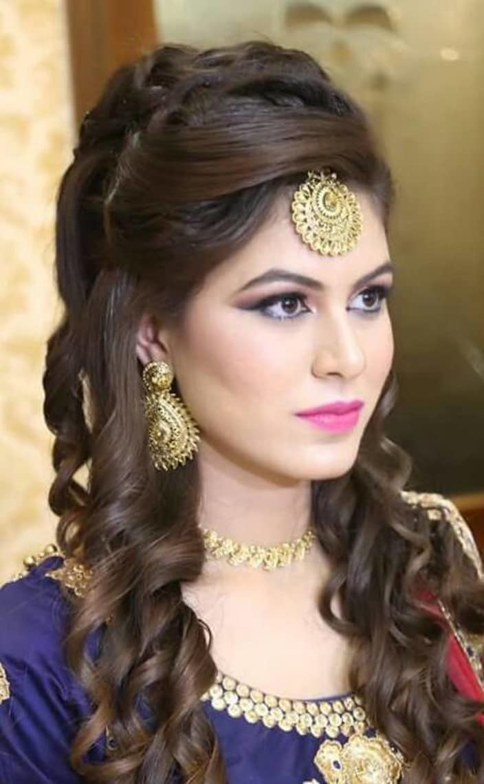 Simple Half Up And Half Down Curls By Ehtesham Zafar Khan