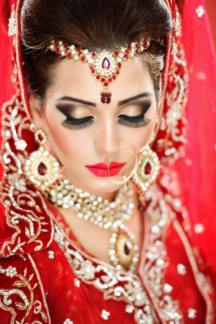 Dulhan Makeup Ideas For Your Wedding