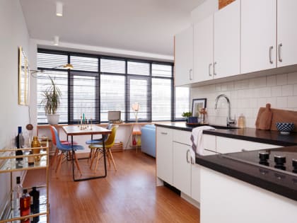 View of the open plan apartments and details including oversized windows at Staten Island Urby - luxury Staten Island apartments for rent