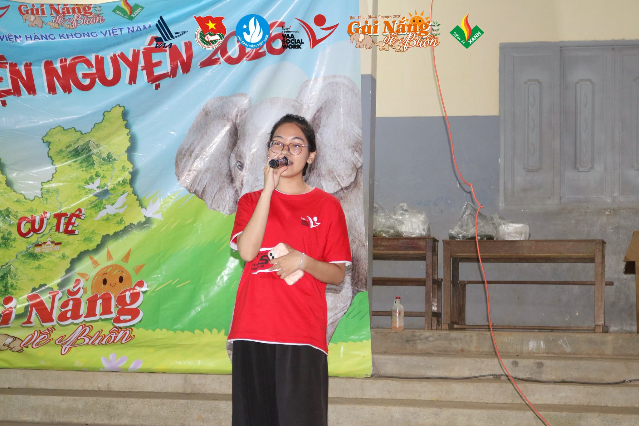 Tiết mục hát đến từ bạn thành viên của Đội.