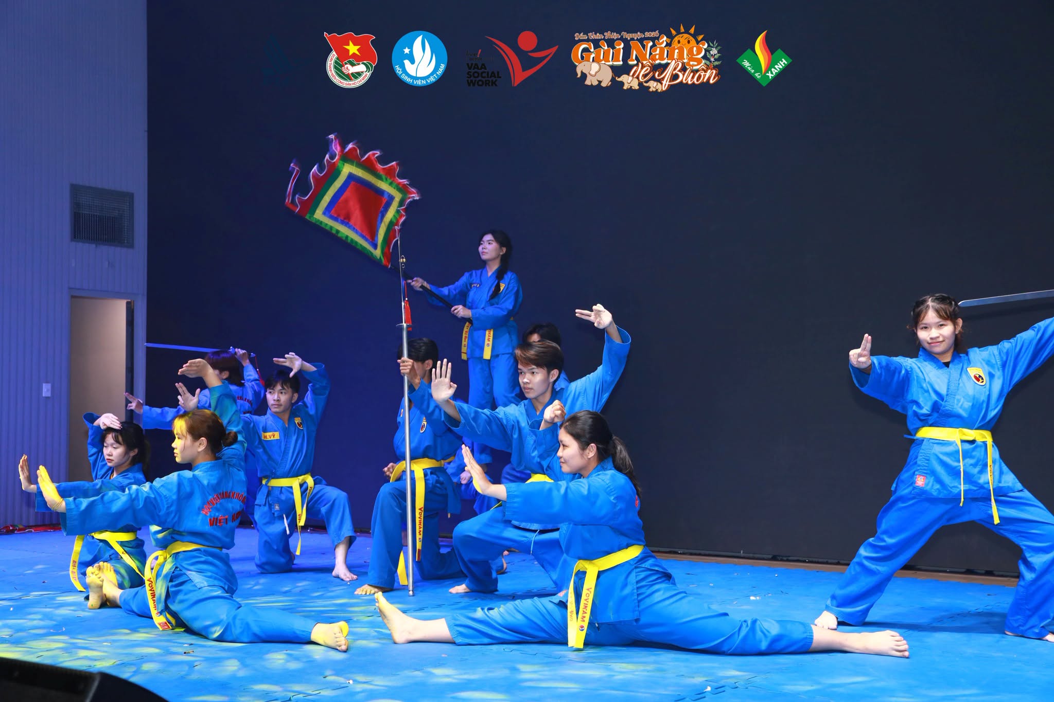 Tiết mục võ nhạc do CLB Vovinam HVHKVN thực hiện.