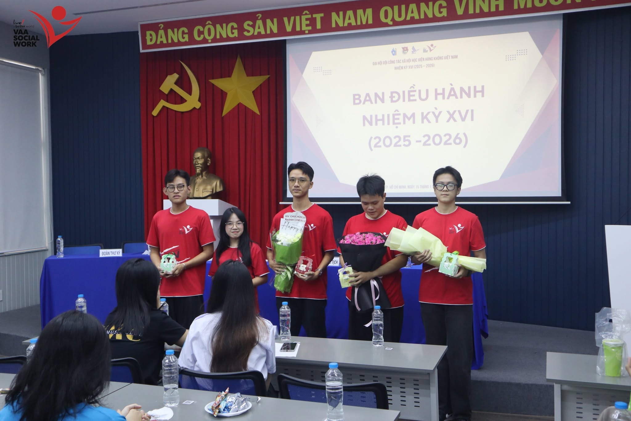 Ban Điều hành nhiệm kỳ XVI chính thức nhận nhiệm vụ.