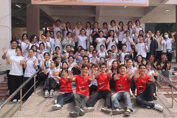 Hiến Máu Tình Nguyện