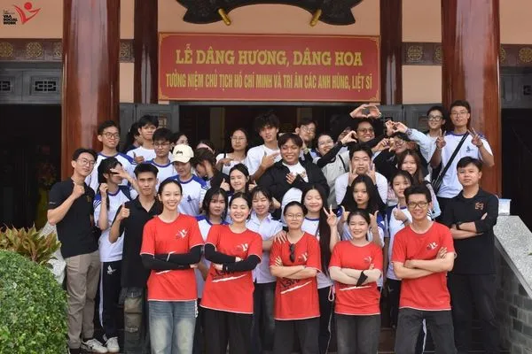 Về Nguồn