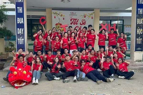 Tết Sẻ Chia