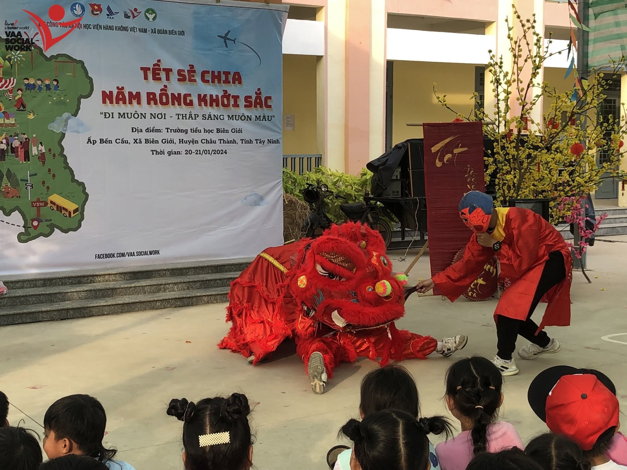 Tiết mục múa Lân ngày Tết