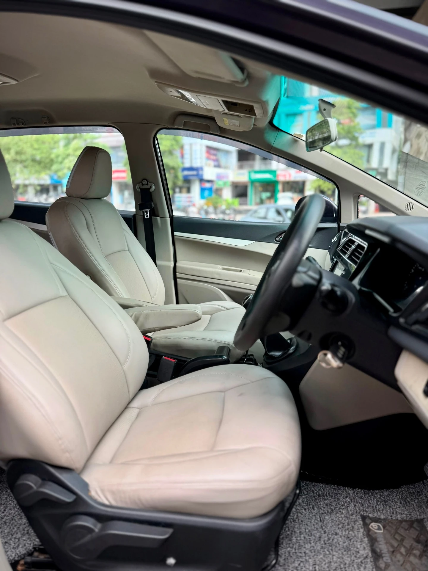Mahindra Marazzo (2018) 9