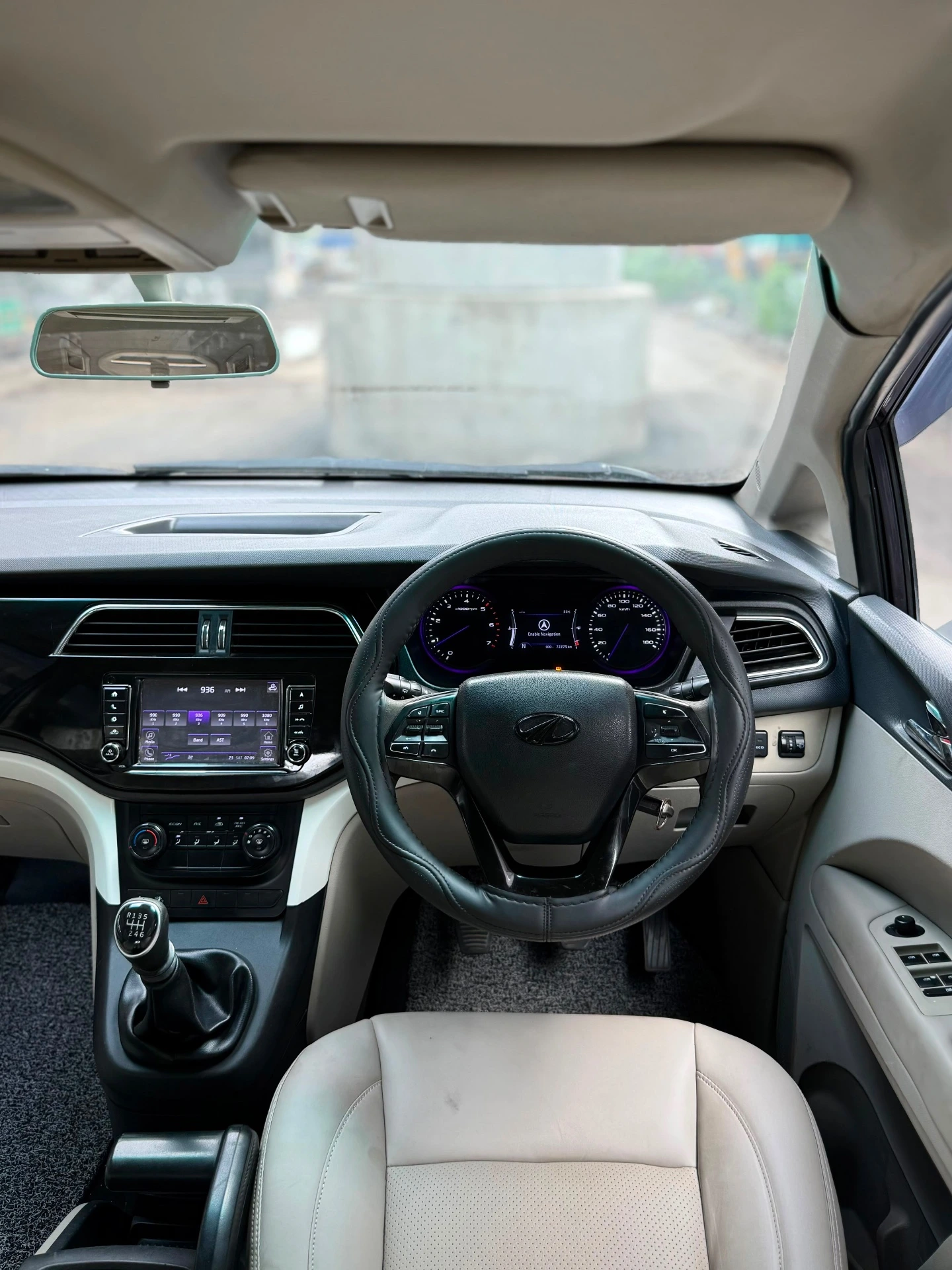 Mahindra Marazzo (2018) 13
