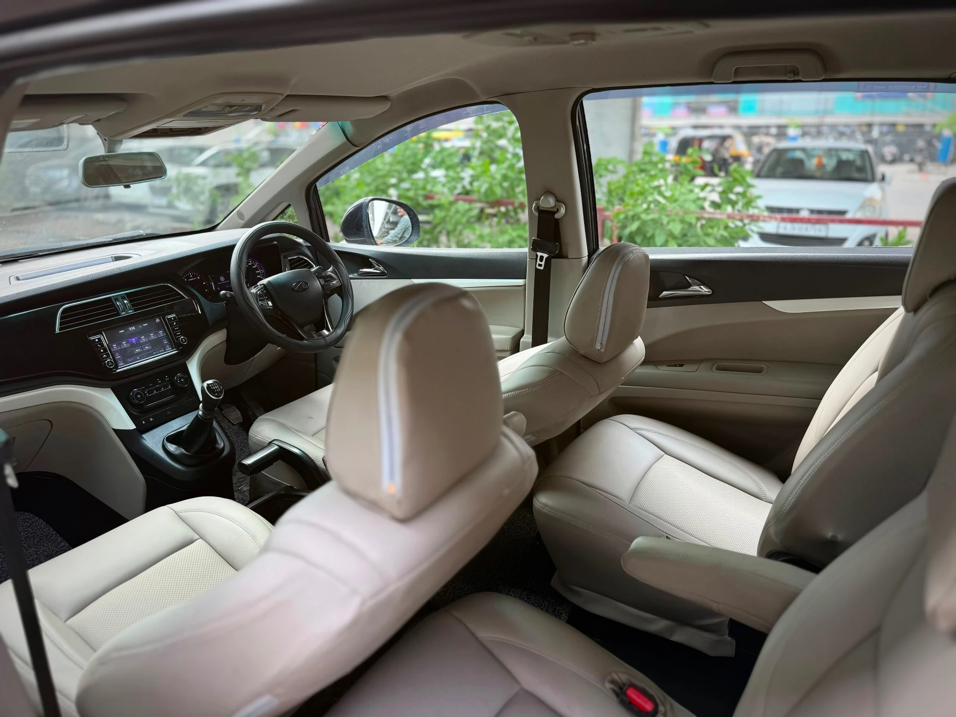 Mahindra Marazzo (2018) 15