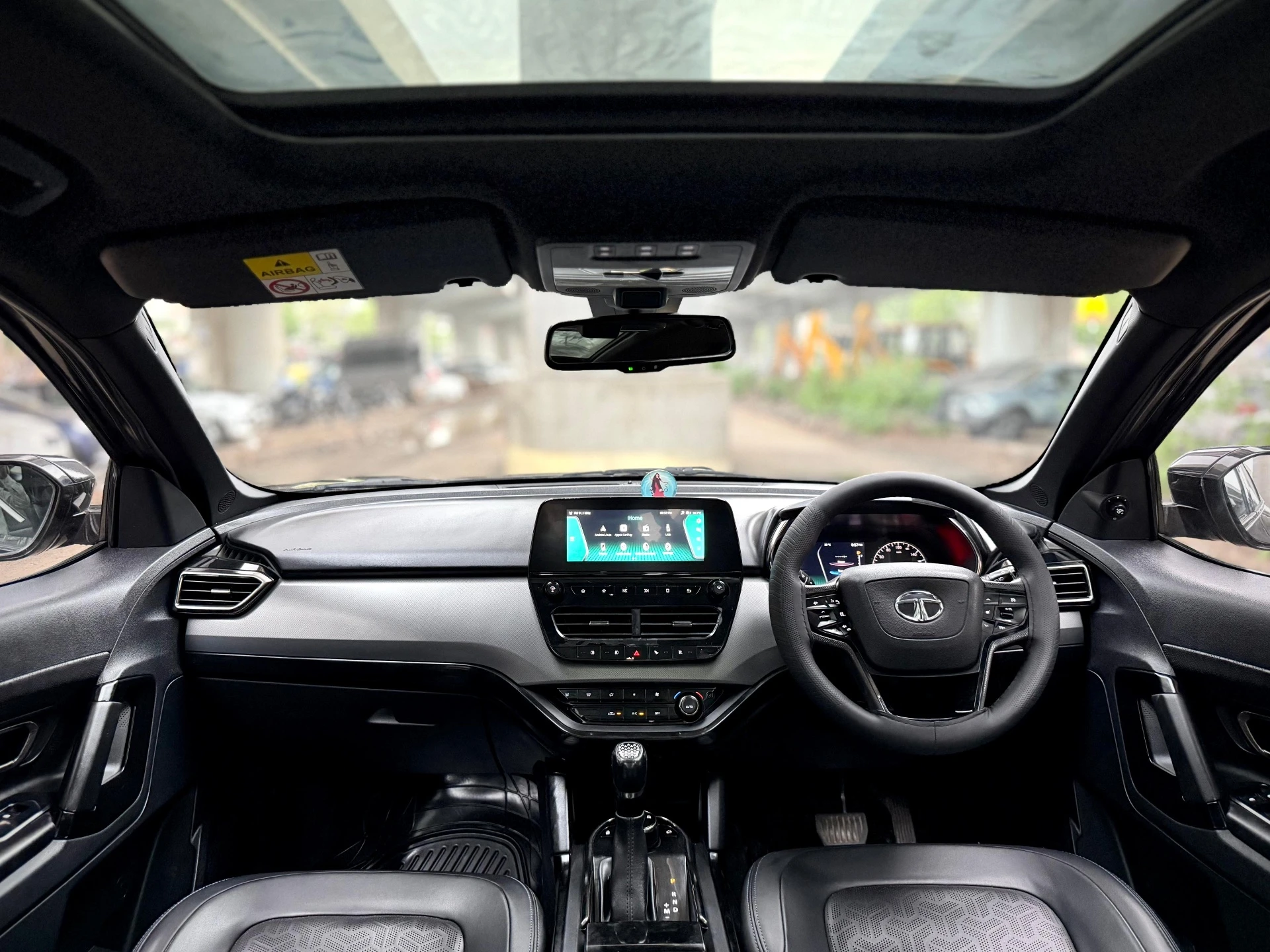 Tata Harrier (2022) 8