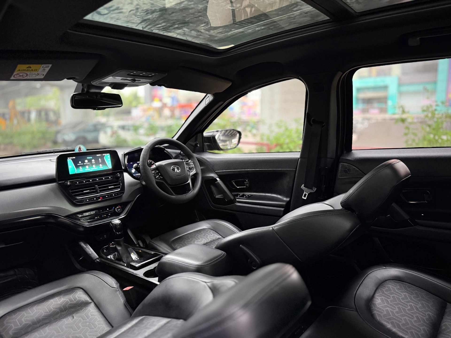 Tata Harrier (2022) 12