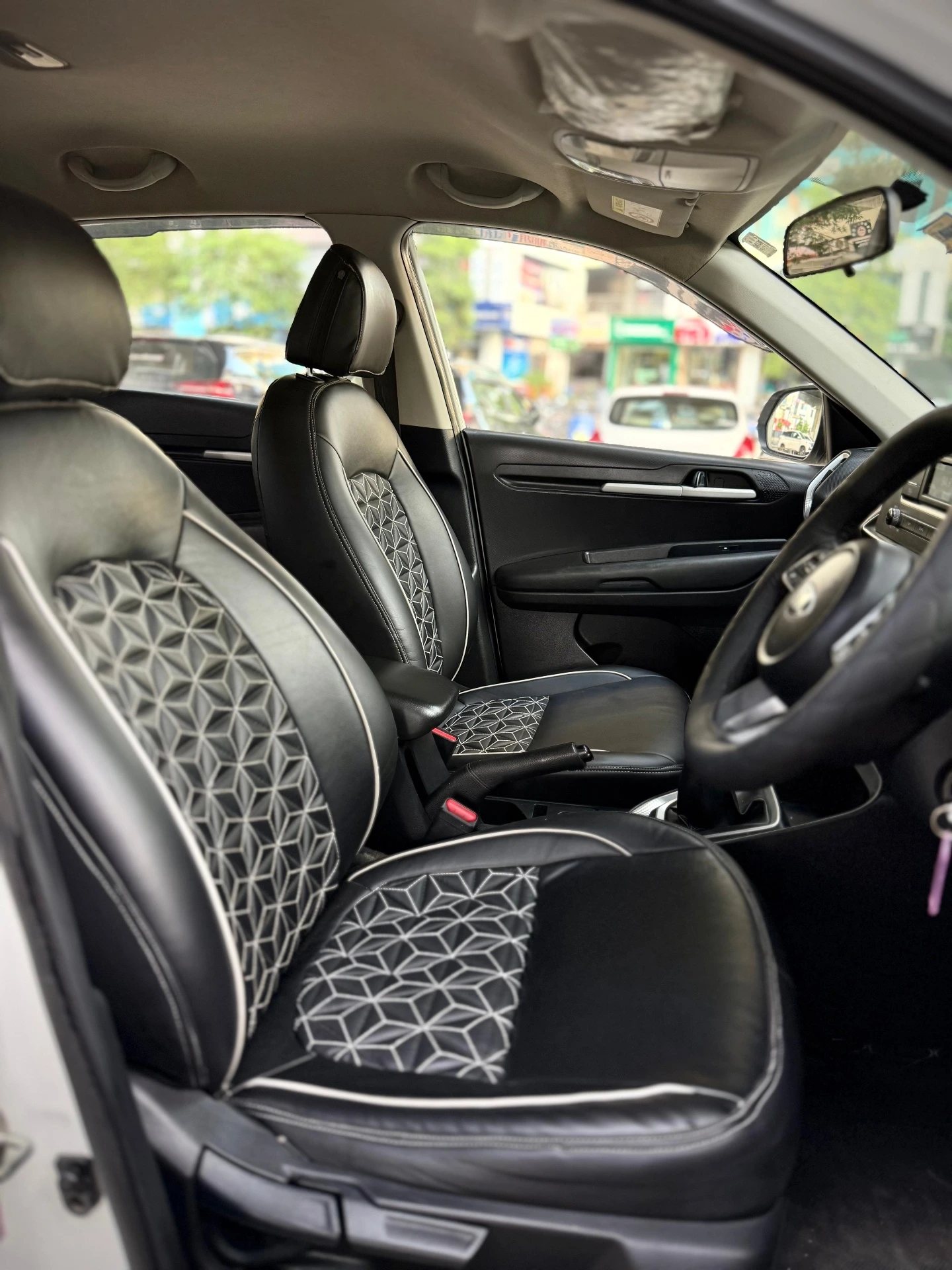 Kia Sonet (2021) 8