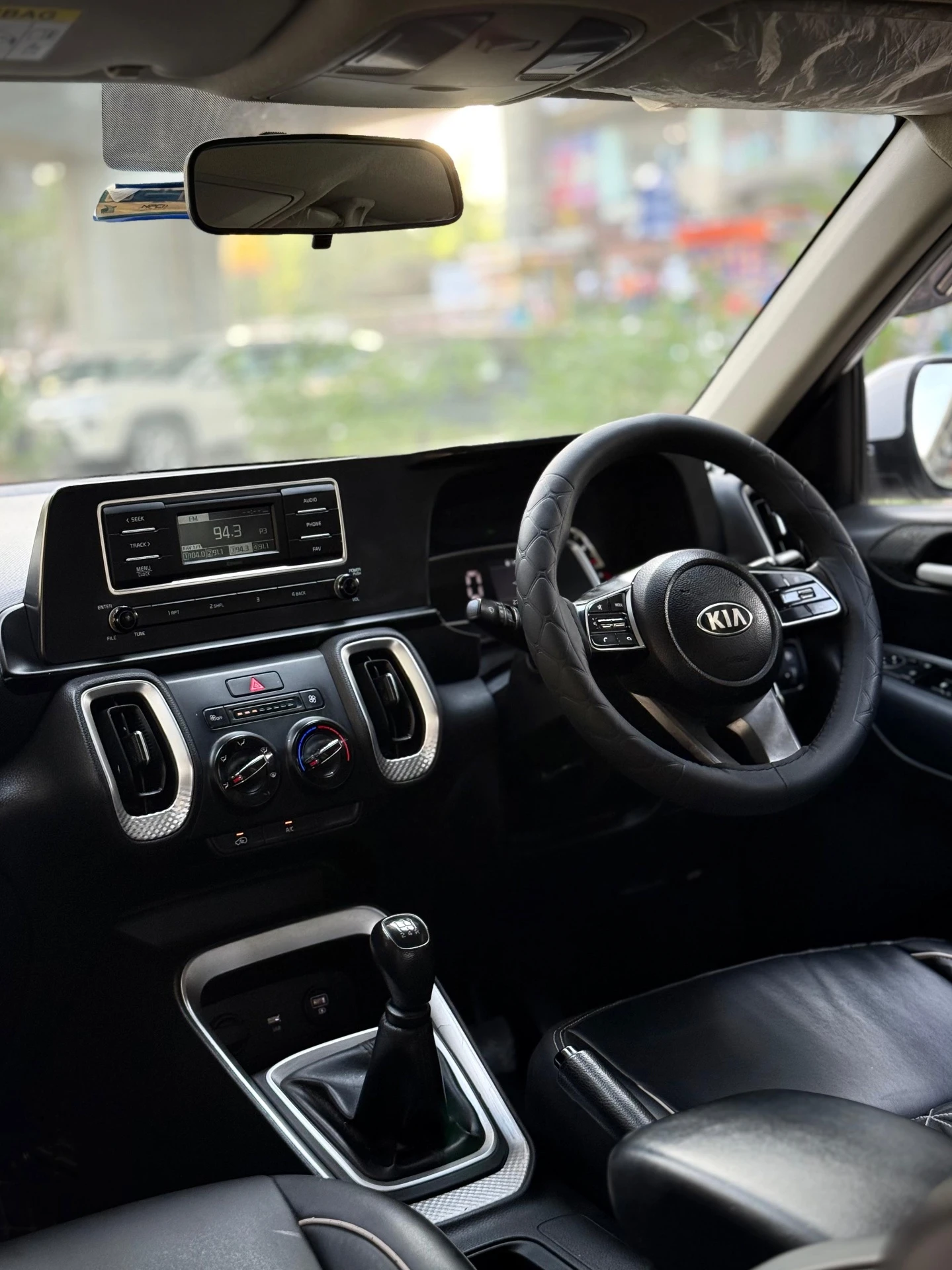 Kia Sonet (2021) 15