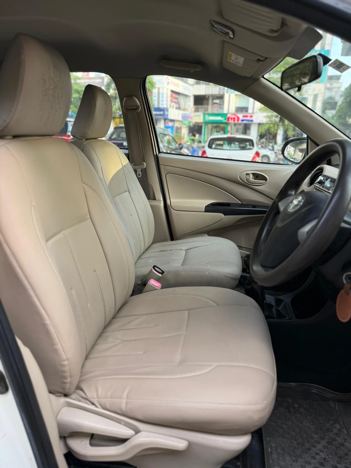 Toyota Etios (2017) 8