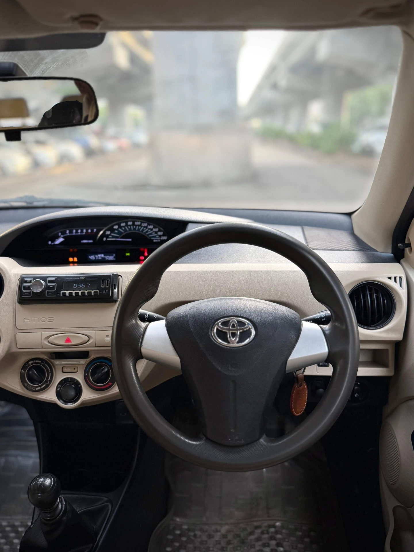 Toyota Etios (2017) 9