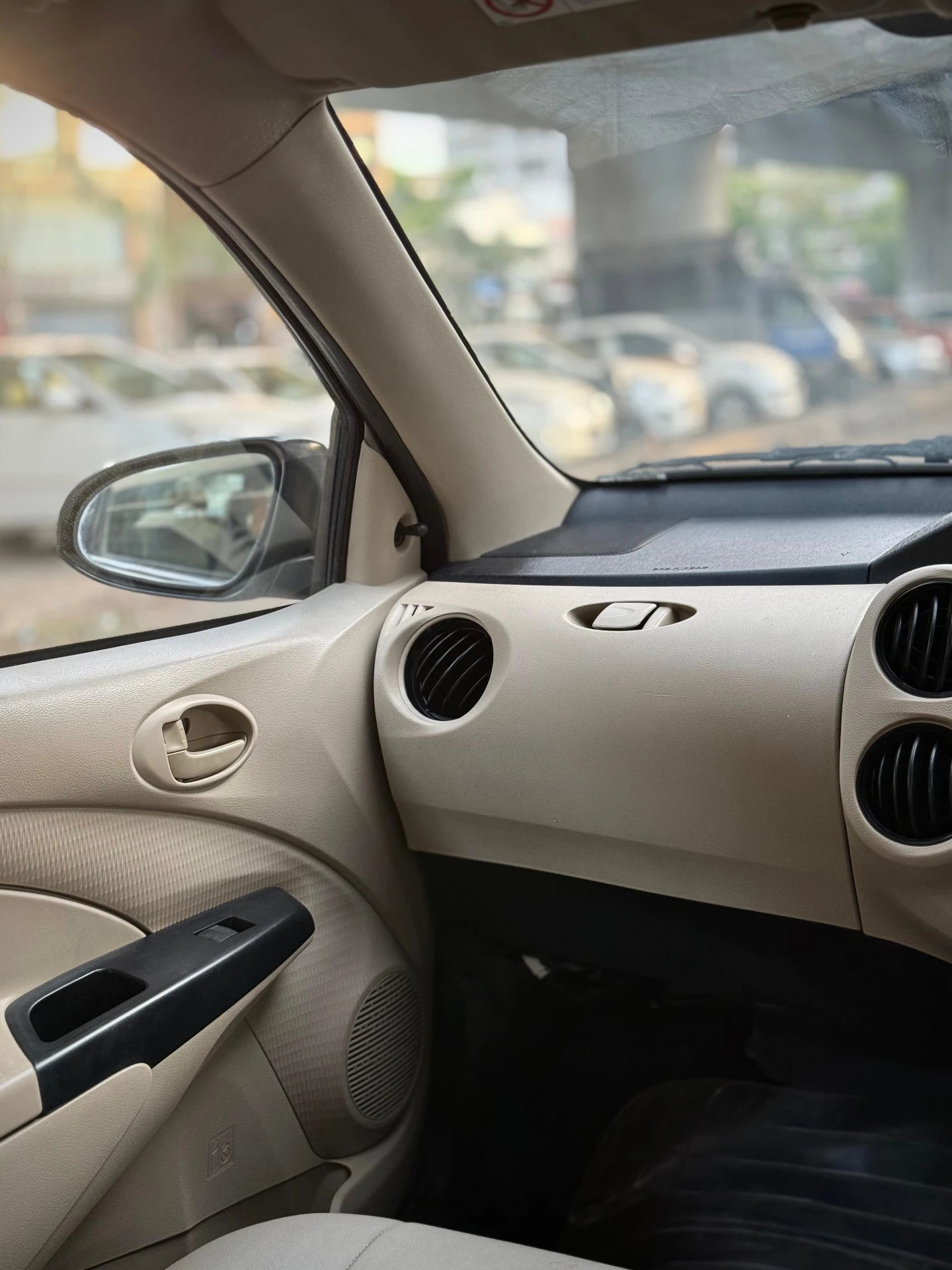 Toyota Etios (2017) 11