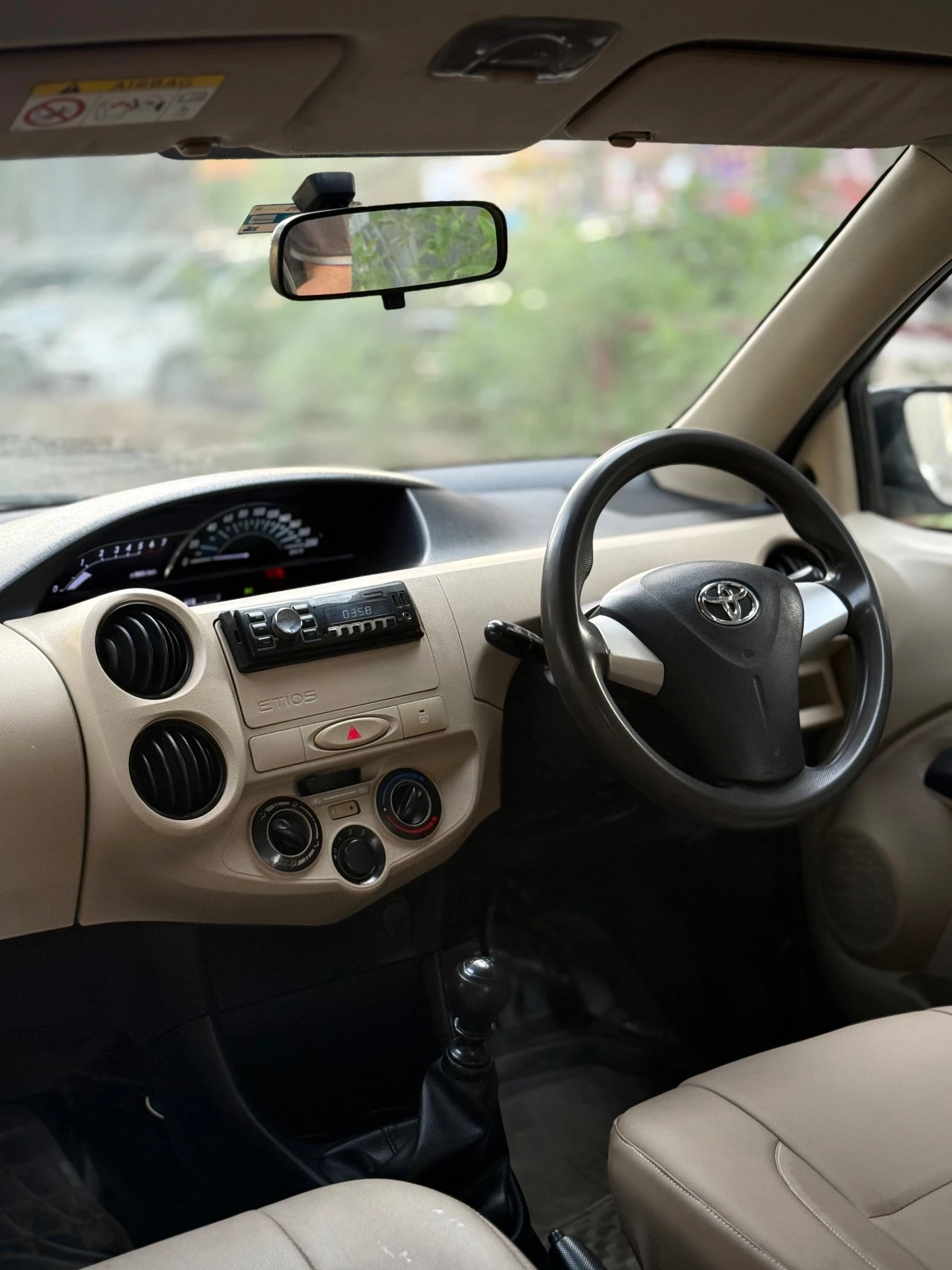Toyota Etios (2017) 16