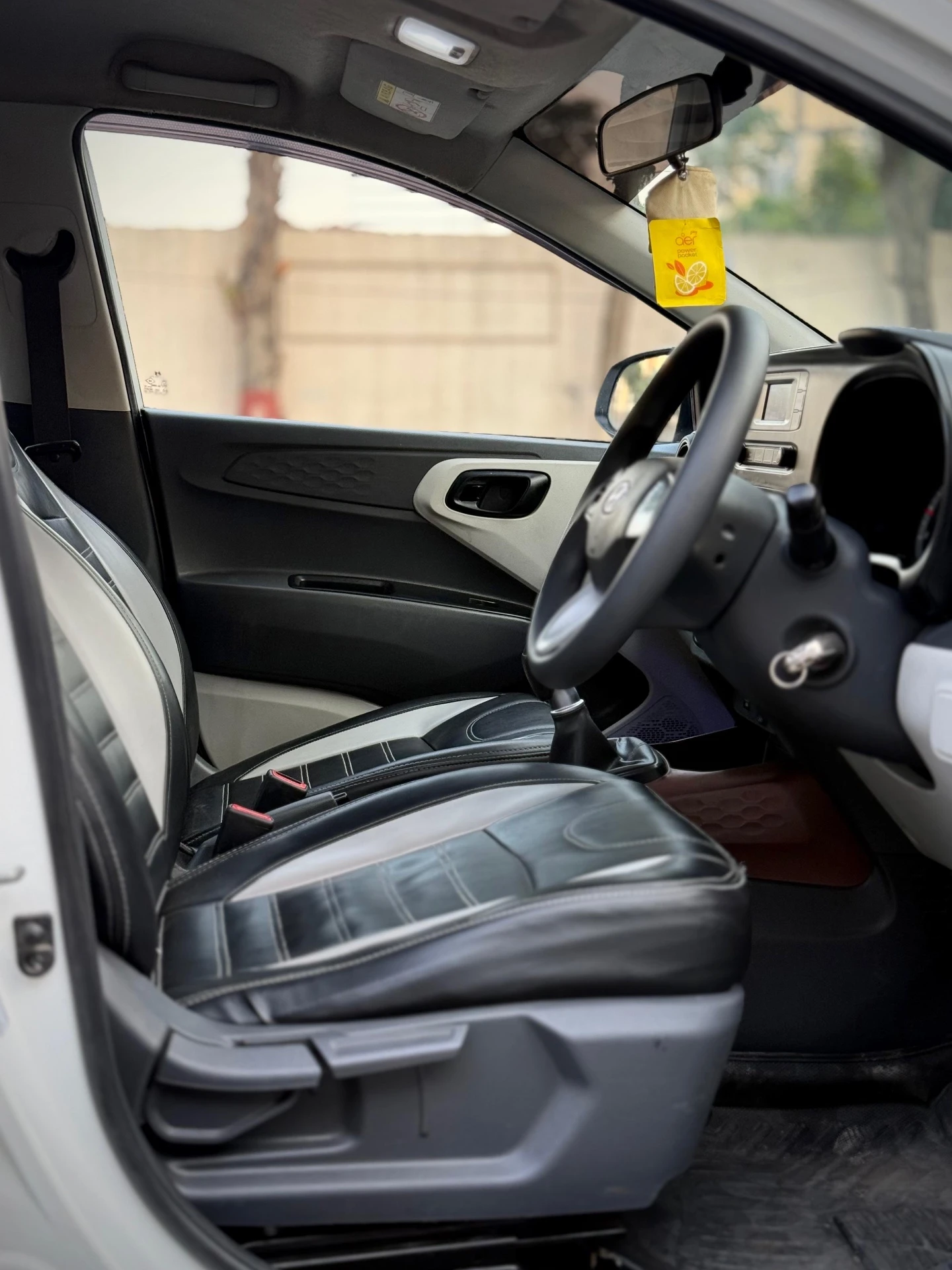 Hyundai Aura (2020) 10