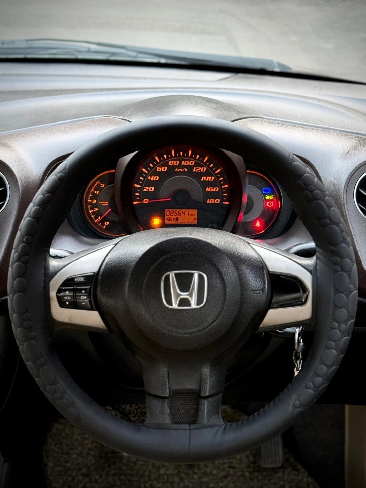Honda Amaze (2014) 9