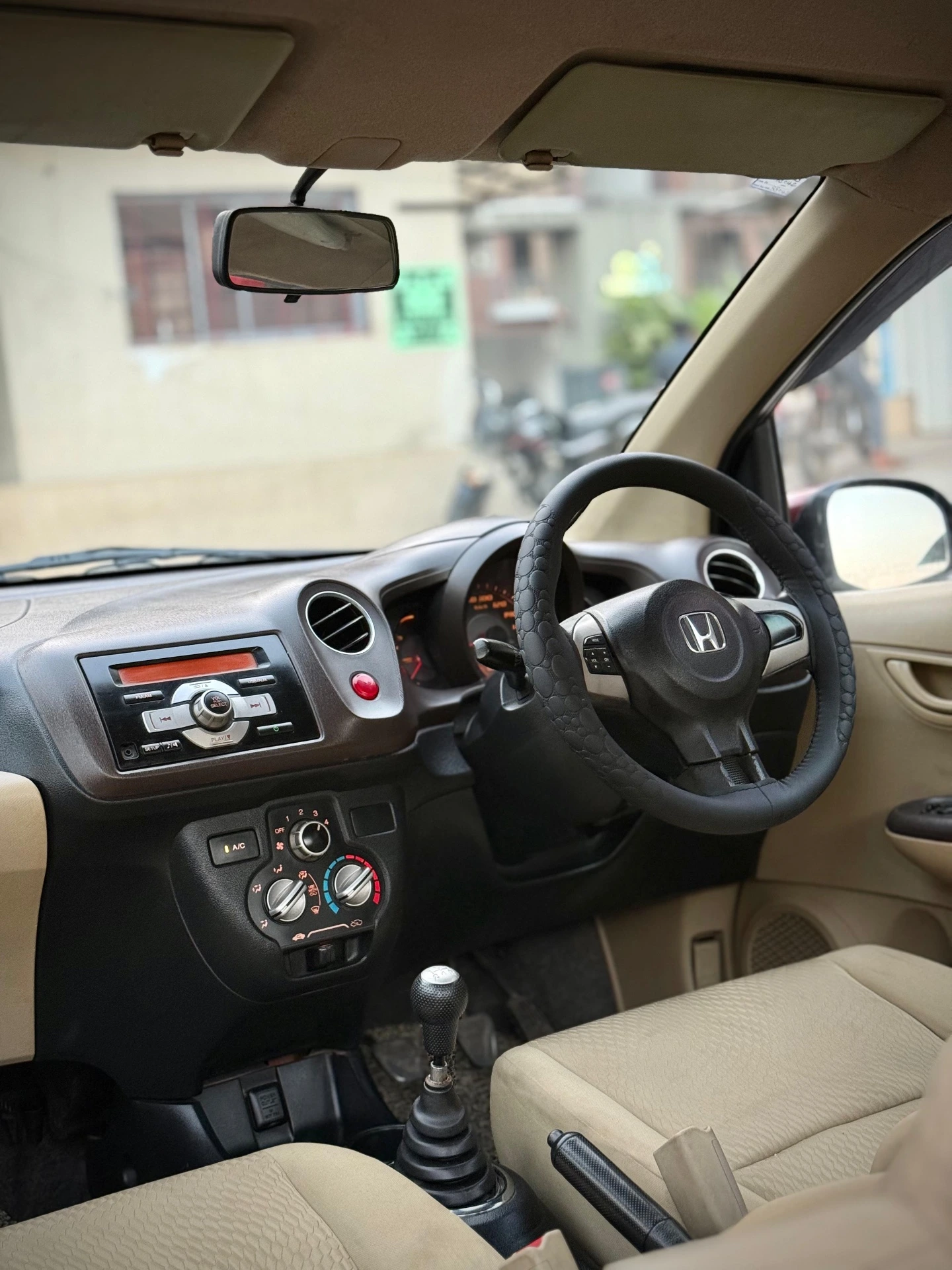 Honda Amaze (2014) 15