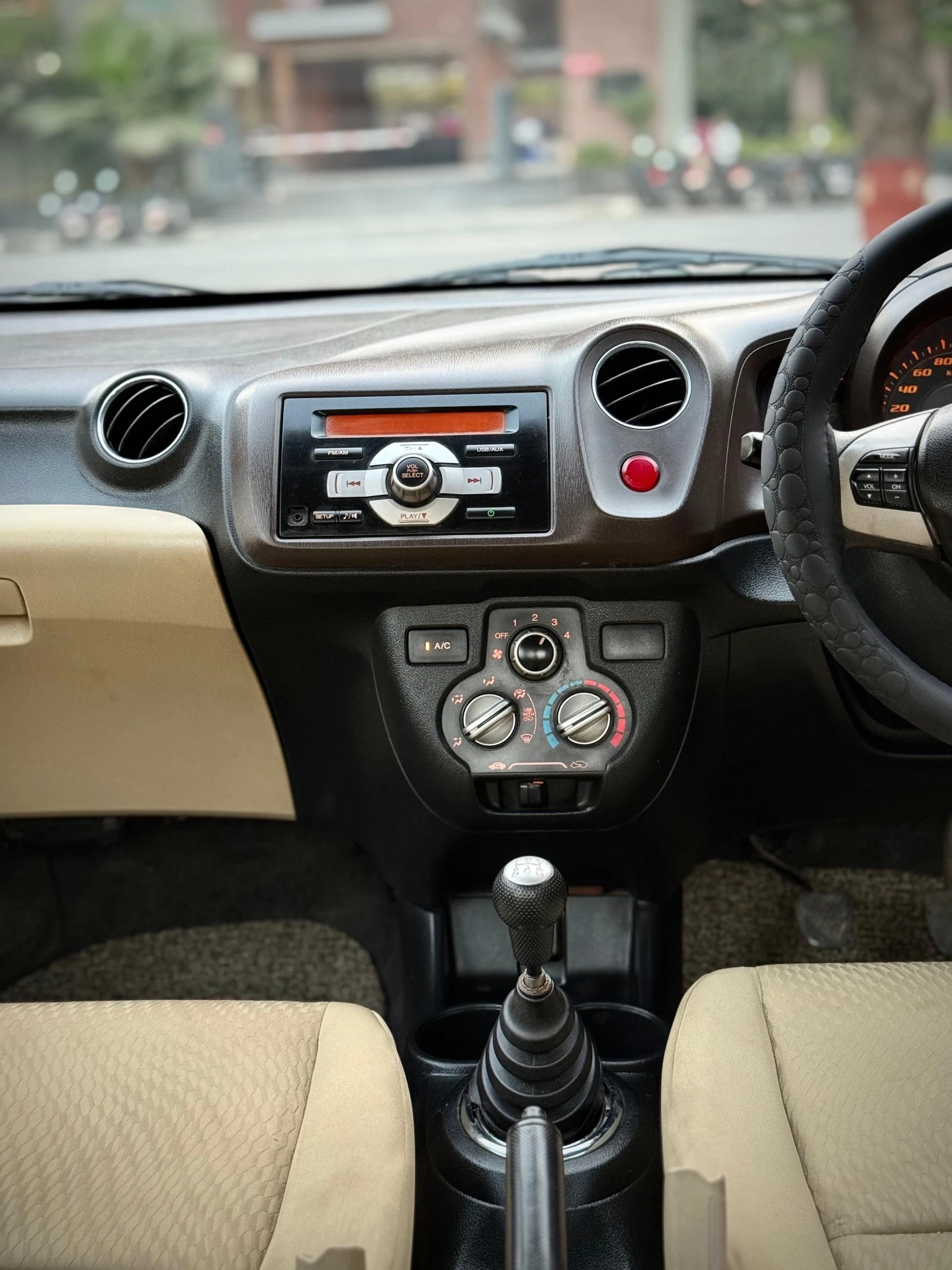 Honda Amaze (2014) 17