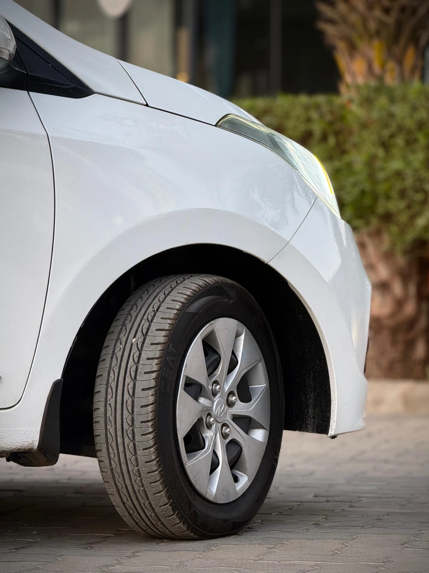 Hyundai Xcent (2017) 10