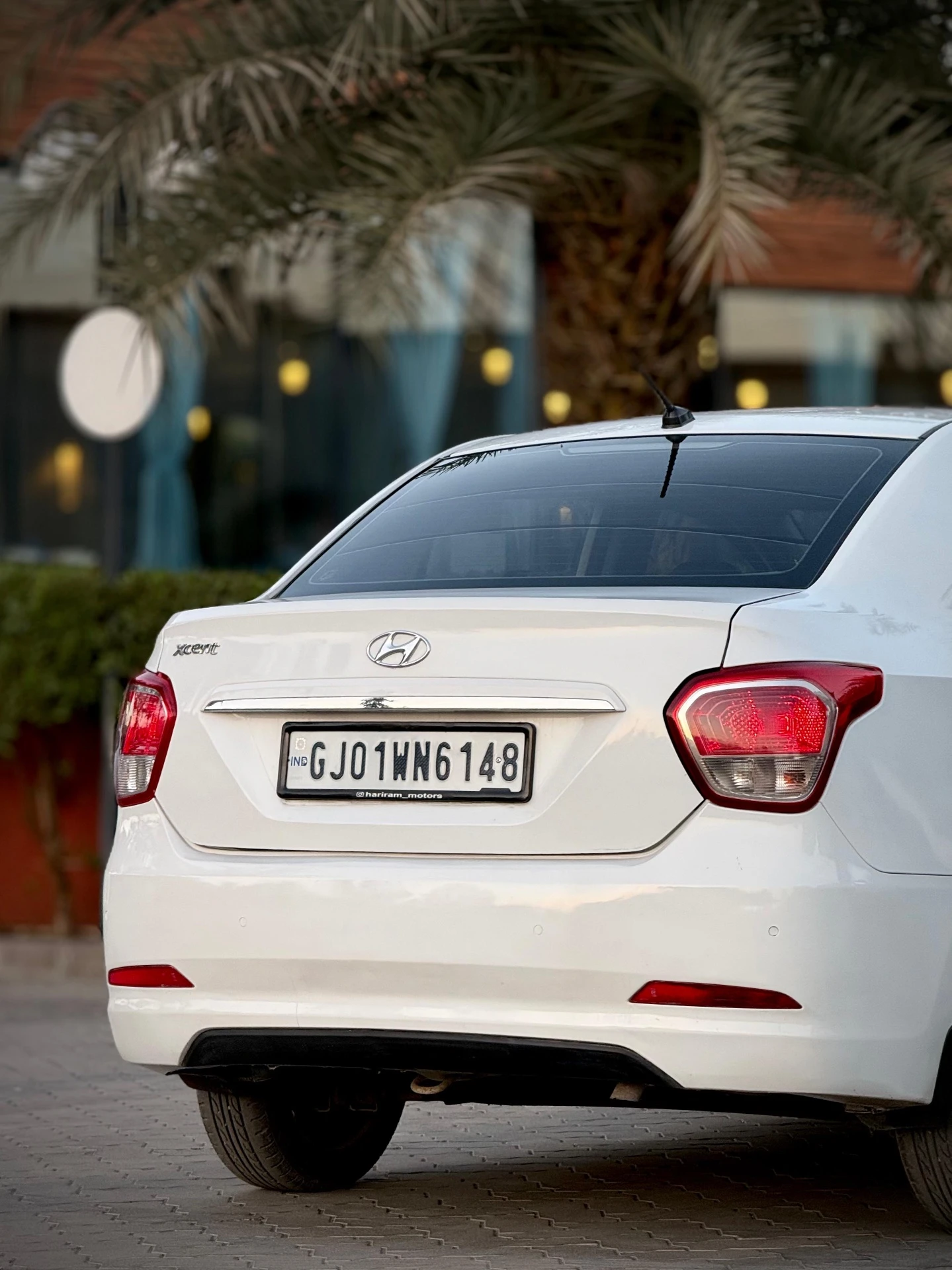 Hyundai Xcent (2017) 12